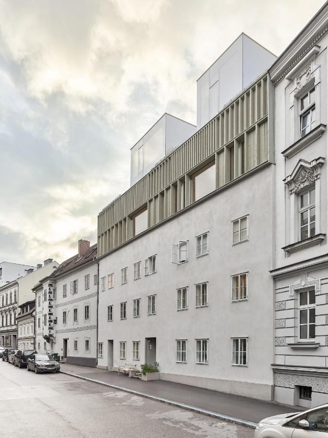 Schick Und Luftig Im Herzen Von Linz Exterior photo